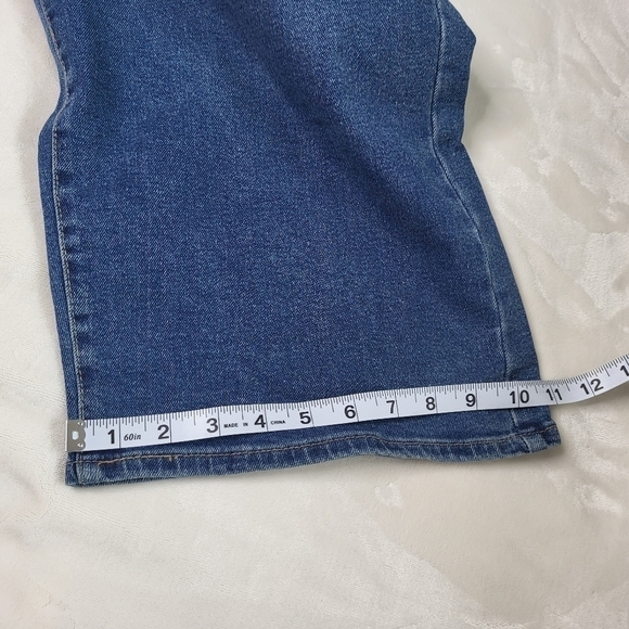 Levi’s Cropped Heritage Plus Size Blue Jeans. Straight Loose Fit. 26W - Picture 8 of 12